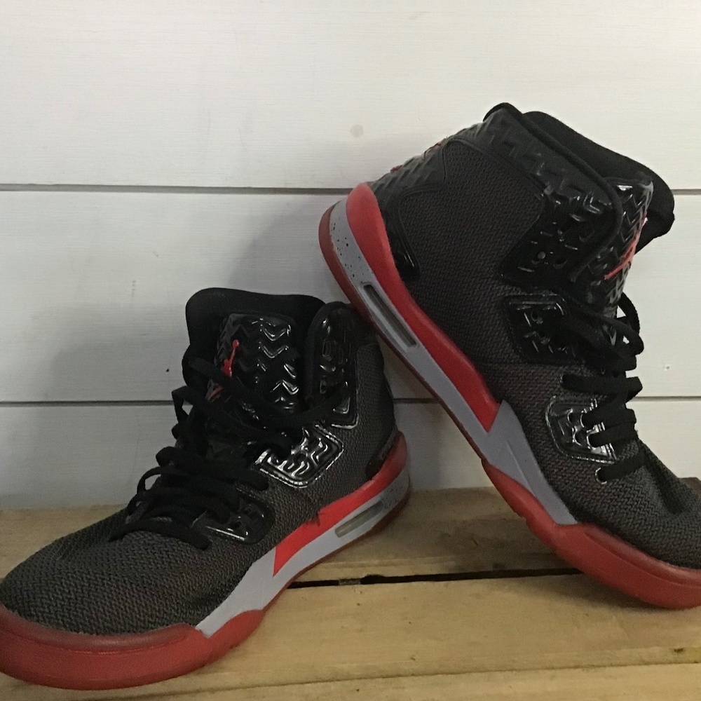 Nike Air Jordan’s Bk. Black, Fire Red, And Cement Gray 807542-002 Size 7Y